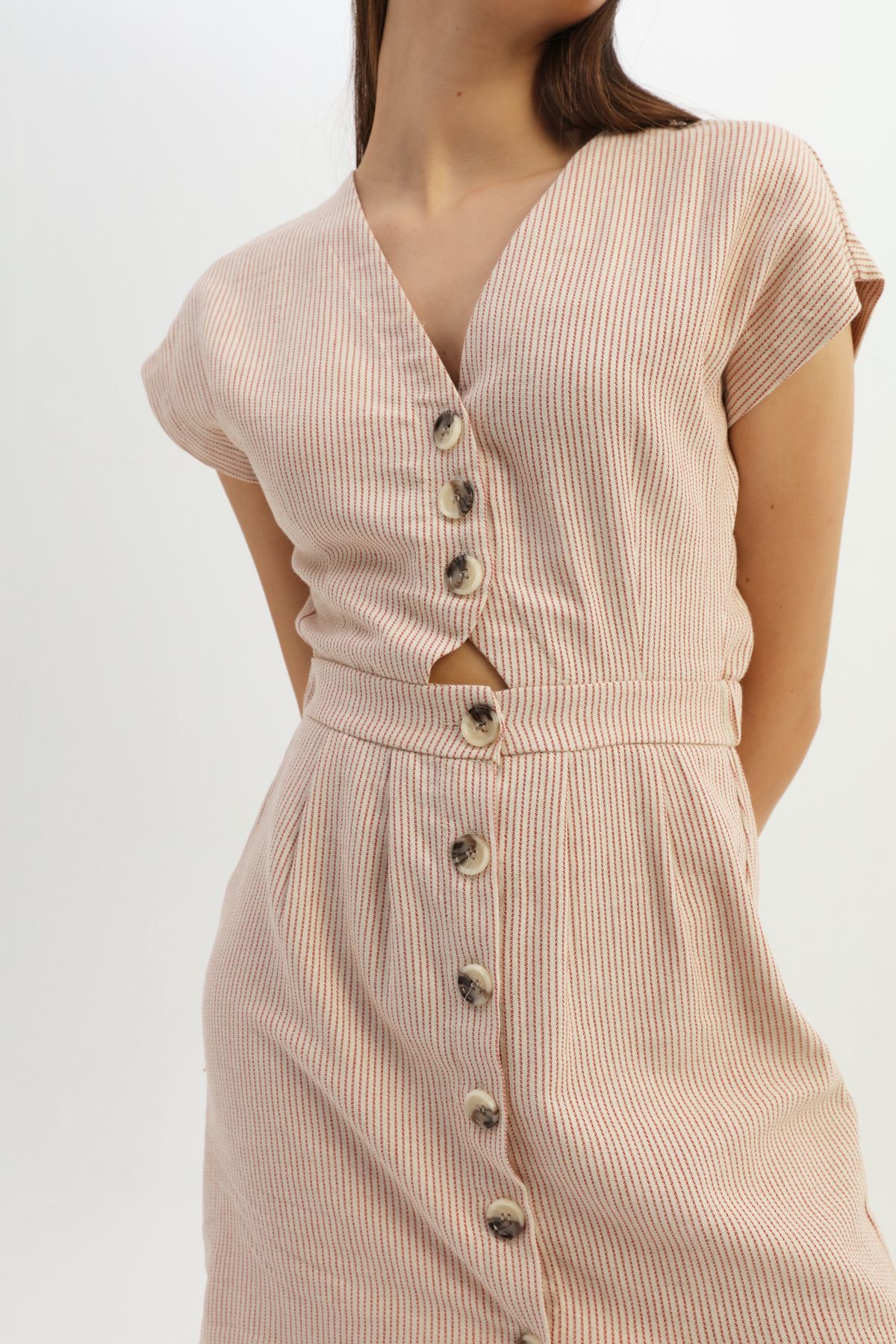 V-neck dress with buttons, Beige-Pink, 36