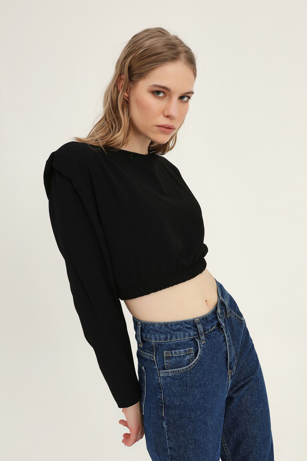 Cropped blouse with shoulders, Black, S