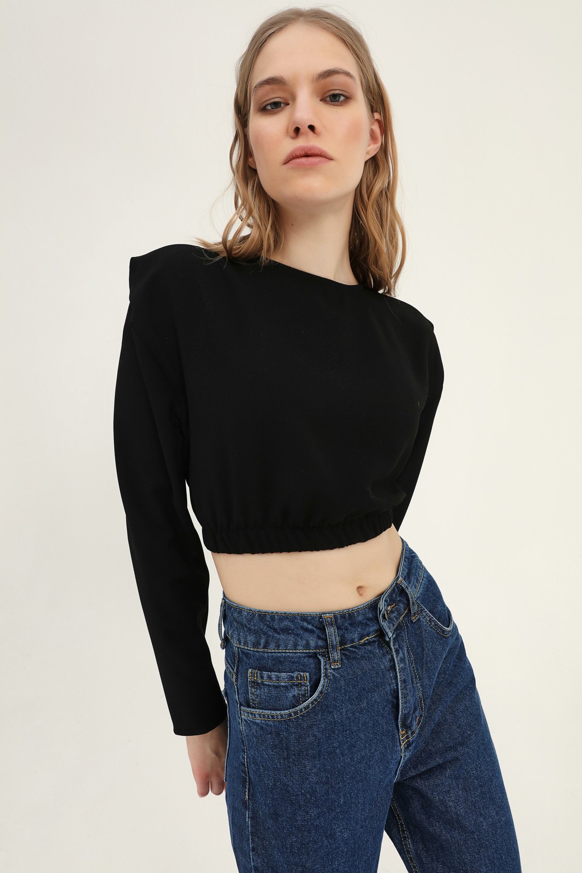 Cropped blouse with shoulders, Black, S